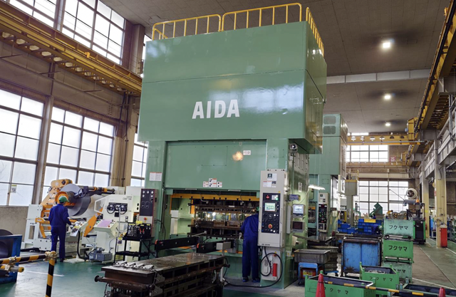 プレス加工と金型の設計・製作でチャレンジを続ける会社｜株式会社フクヤマ